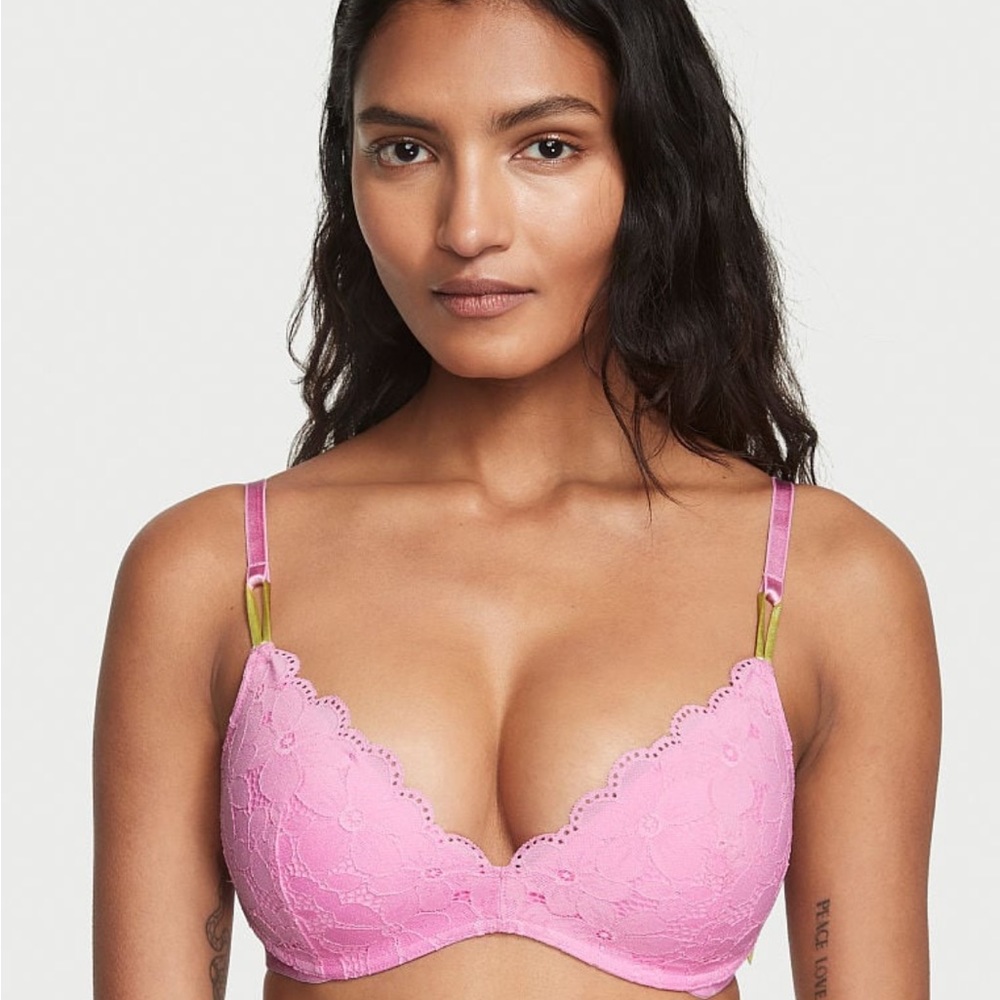 Bundle Sexy tee wireless push-up bra set of 2 NWT!